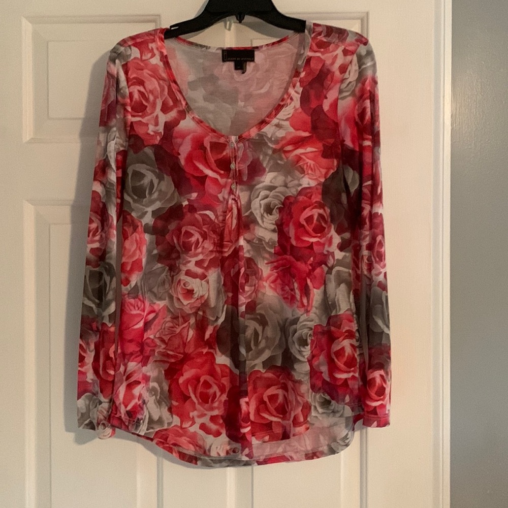 Long sleeve floral top